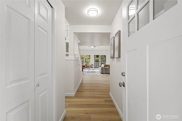 25025 NE 52nd Place, Redmond, WA 98053