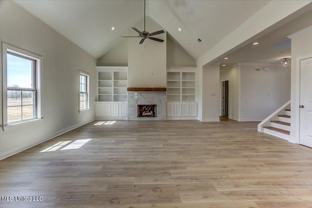 1593 Tributary Drive, Hernando, MS 38632