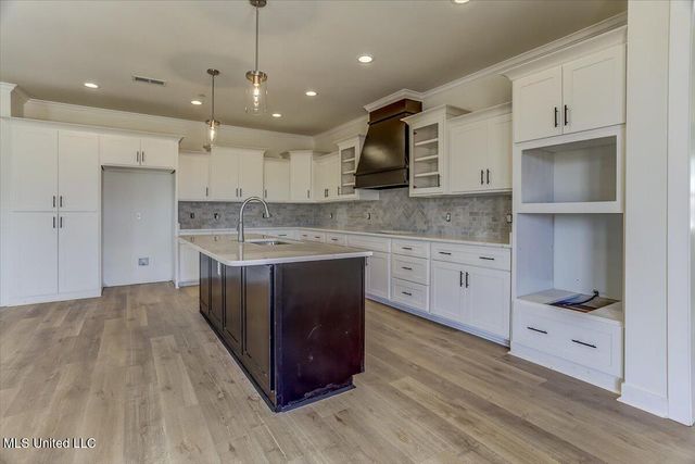 1593 Tributary Drive, Hernando, MS 38632