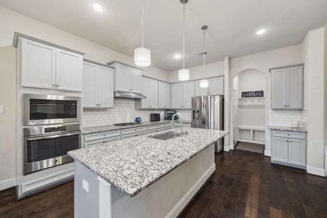 32034 Eagle Nest Lane, Conroe, TX 77385