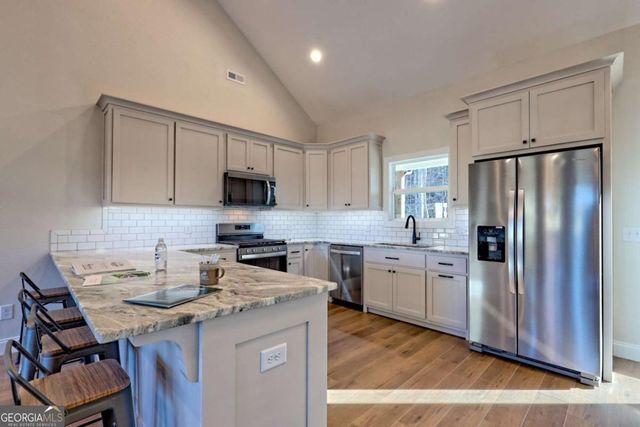 61 Mctyeire Drive, Young Harris, GA 30582