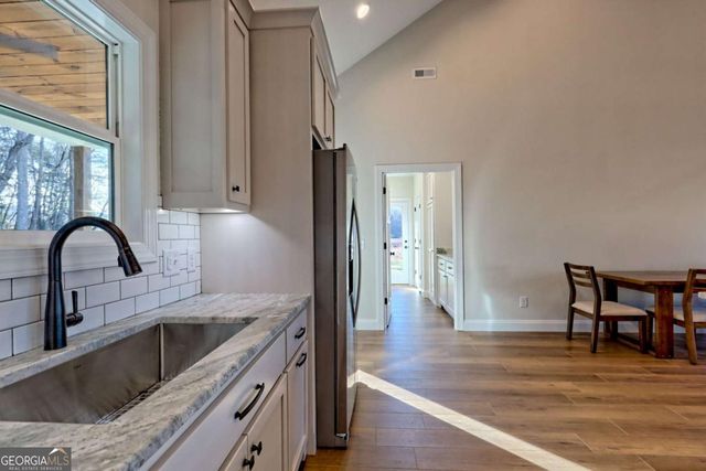 61 Mctyeire Drive, Young Harris, GA 30582