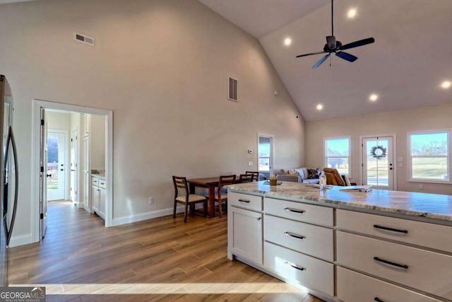 61 Mctyeire Drive, Young Harris, GA 30582