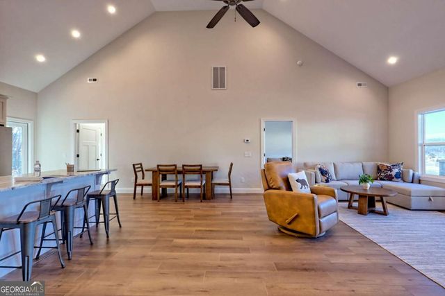 61 Mctyeire Drive, Young Harris, GA 30582