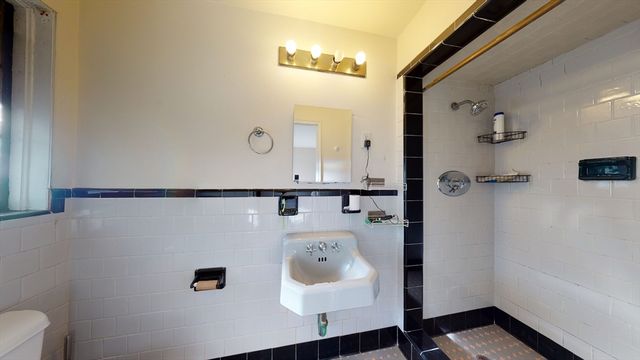 275 Corey Rd 2, Boston, MA 02135