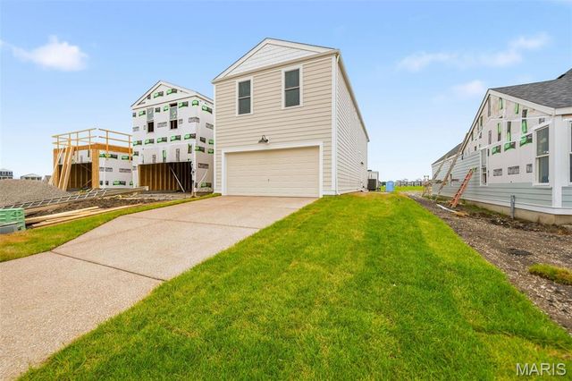 1752 Dyess Street, St Charles, MO 63301