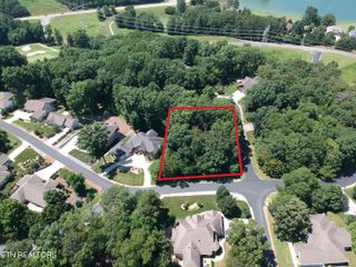 319 Kenosha Lane, Loudon, TN 37774