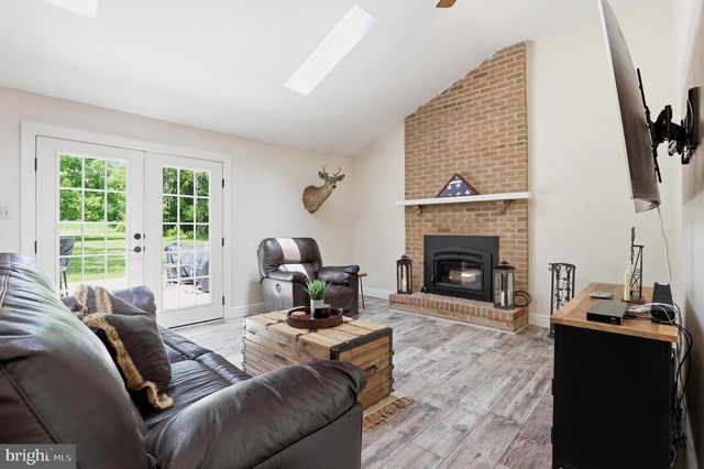 1026 CHURCH RD, East Greenville, PA 18041