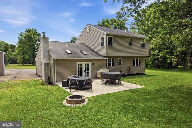 1026 CHURCH RD, East Greenville, PA 18041