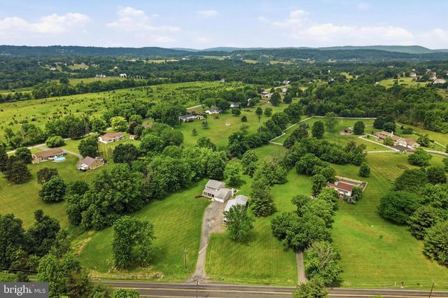 1026 CHURCH RD, East Greenville, PA 18041