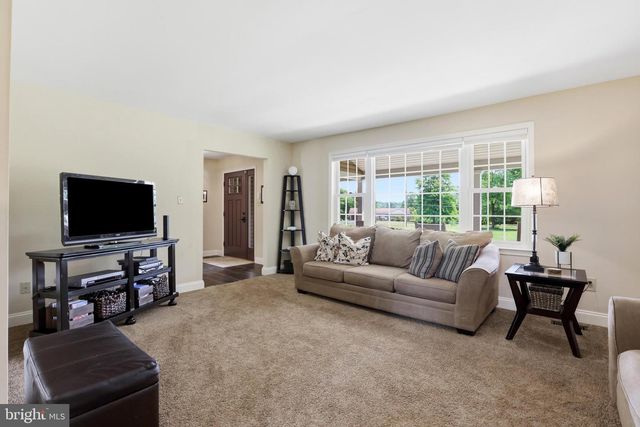 1026 CHURCH RD, East Greenville, PA 18041