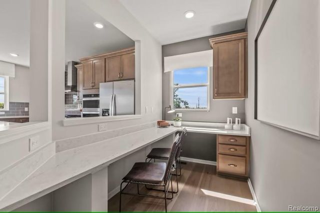 30121 Norway Drive, New Hudson, MI 48165