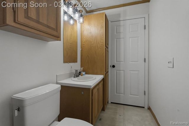 588 Norvell Beach Drive, Brooklyn, MI 49230