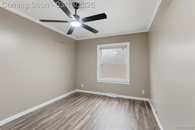 588 Norvell Beach Drive, Brooklyn, MI 49230