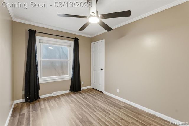 588 Norvell Beach Drive, Brooklyn, MI 49230