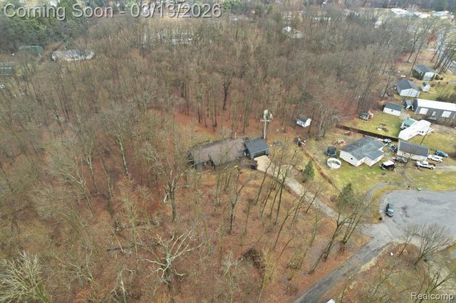 588 Norvell Beach Drive, Brooklyn, MI 49230