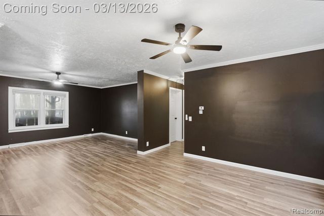 588 Norvell Beach Drive, Brooklyn, MI 49230