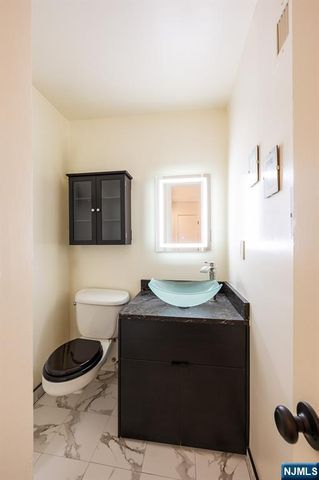 7004 Kennedy Boulevard 22B, West New York, NJ 07093