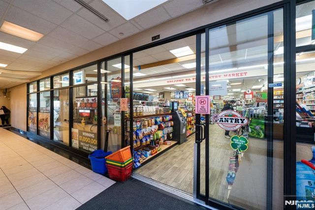 7004 Kennedy Boulevard 22B, West New York, NJ 07093