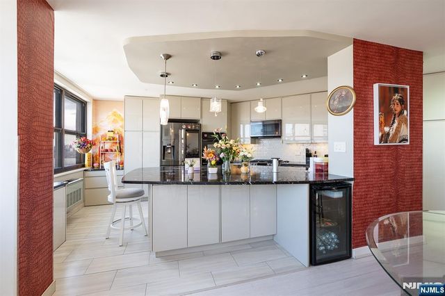 7004 Kennedy Boulevard 22B, West New York, NJ 07093