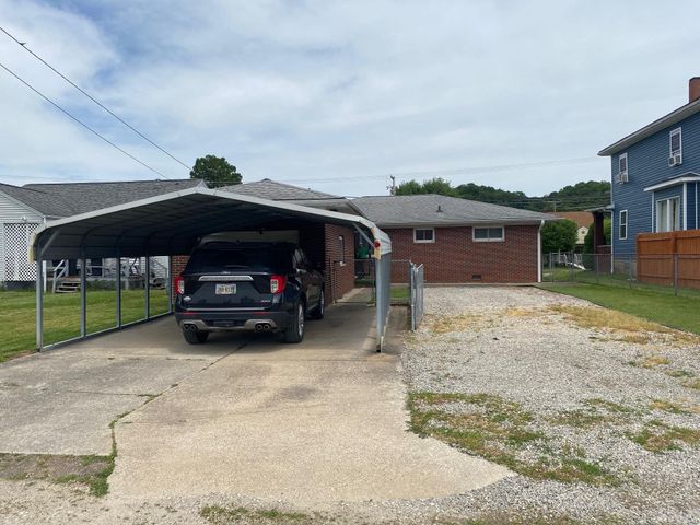 2206 North Second St, Ironton, OH 45638