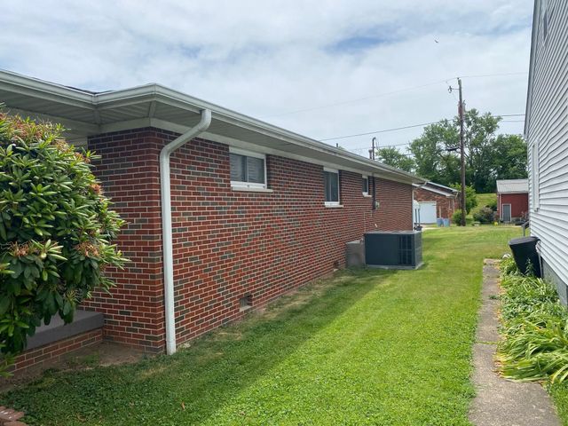 2206 North Second St, Ironton, OH 45638