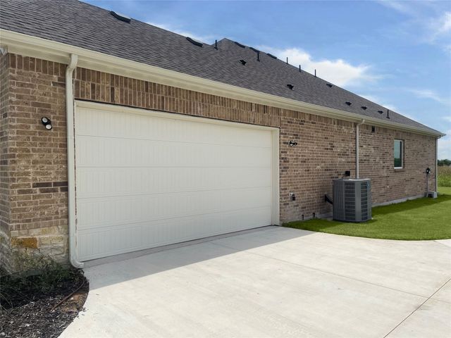 221 Olson Road, Waxahachie, TX 75167