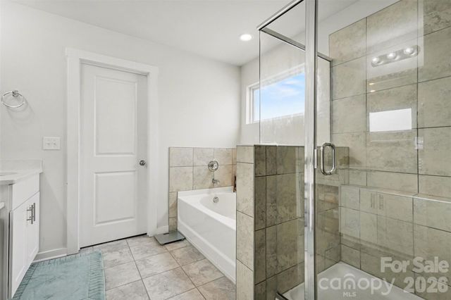 4828 Acorn Forest Lane, Charlotte, NC 28269