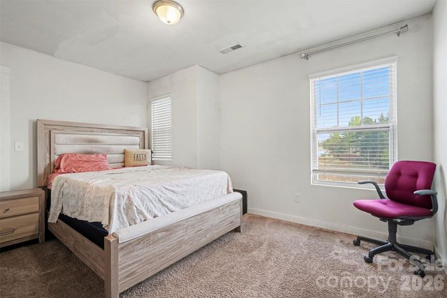 4828 Acorn Forest Lane, Charlotte, NC 28269