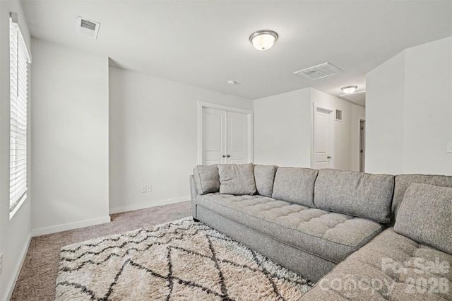 4828 Acorn Forest Lane, Charlotte, NC 28269