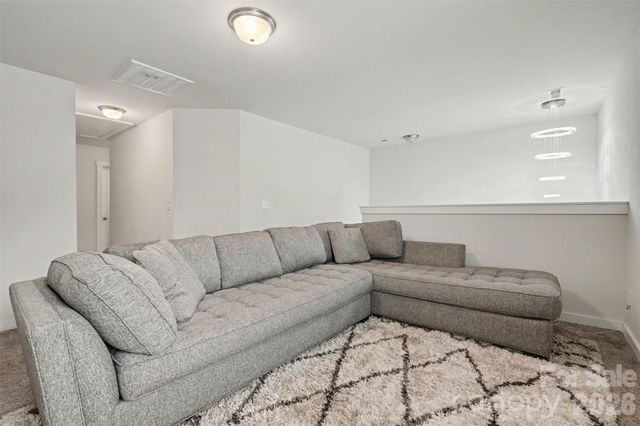 4828 Acorn Forest Lane, Charlotte, NC 28269