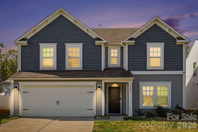4828 Acorn Forest Lane, Charlotte, NC 28269
