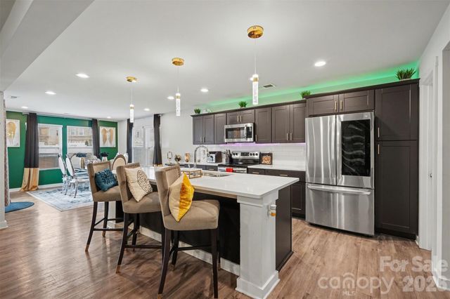 4828 Acorn Forest Lane, Charlotte, NC 28269