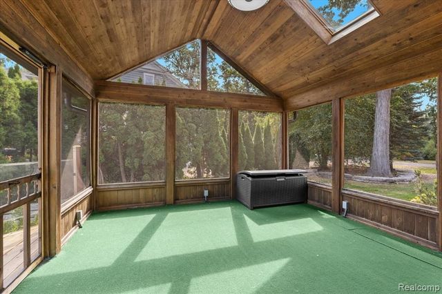 3403 Chickering Lane, Bloomfield Hills, MI 48302