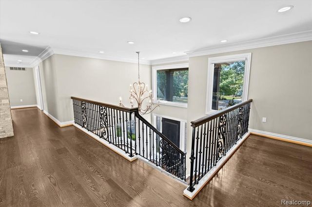 3403 Chickering Lane, Bloomfield Hills, MI 48302