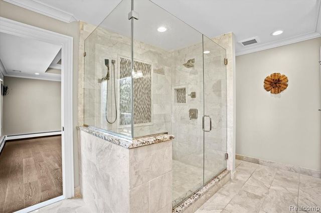 3403 Chickering Lane, Bloomfield Hills, MI 48302