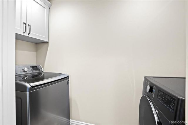 3403 Chickering Lane, Bloomfield Hills, MI 48302