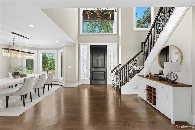 3403 Chickering Lane, Bloomfield Hills, MI 48302