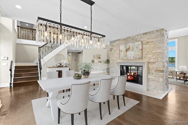 3403 Chickering Lane, Bloomfield Hills, MI 48302