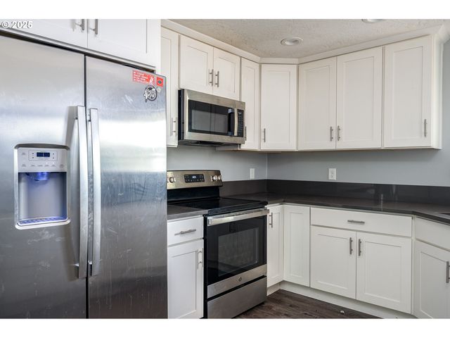 3774 HOMESTEAD Ct, Keizer, OR 97303