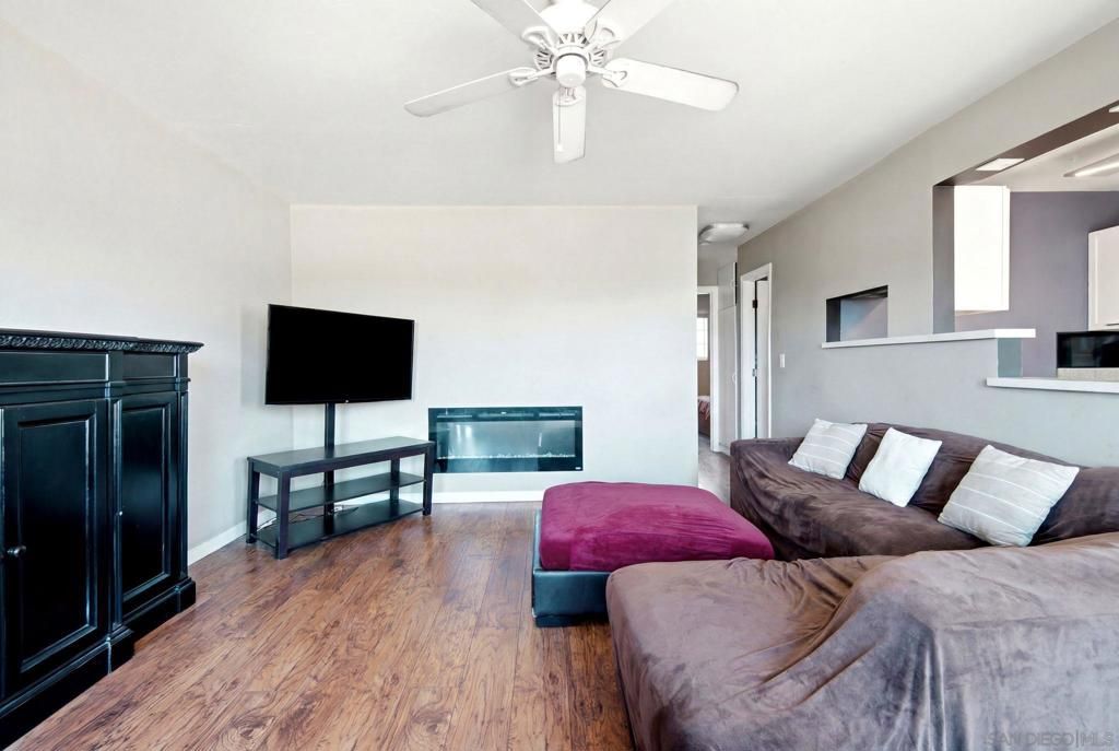 Image 6 of property listing at 3870 37th St 7, San Diego, CA 92105