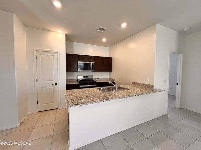 9759 E Panopeia Drive, Tucson, AZ 85747