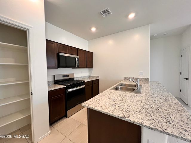 9759 E Panopeia Drive, Tucson, AZ 85747