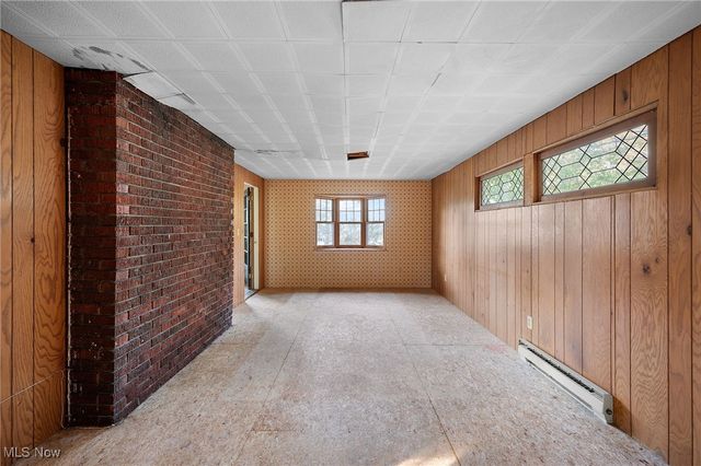 31763 Lake Road, Avon Lake, OH 44012