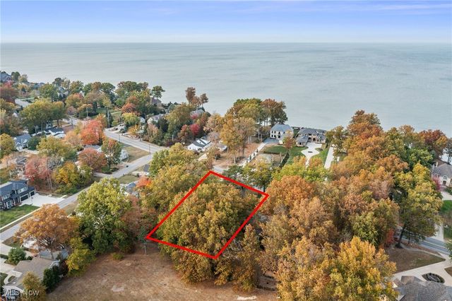 31763 Lake Road, Avon Lake, OH 44012