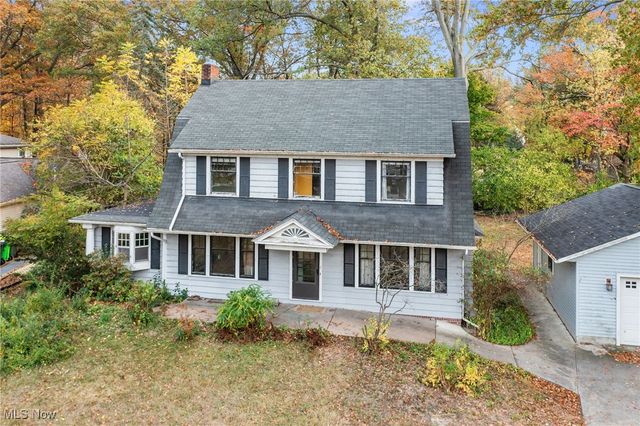 31763 Lake Road, Avon Lake, OH 44012