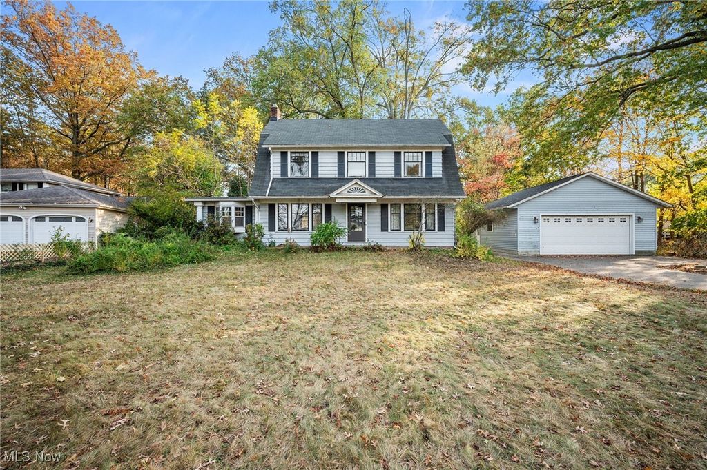 31763 Lake Road, Avon Lake, OH 44012