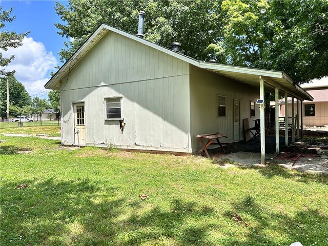 2025 S Dixieland Road, Rogers, AR 72758