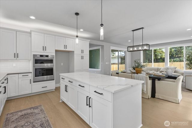 3500 Alaska Road, Brier, WA 98036