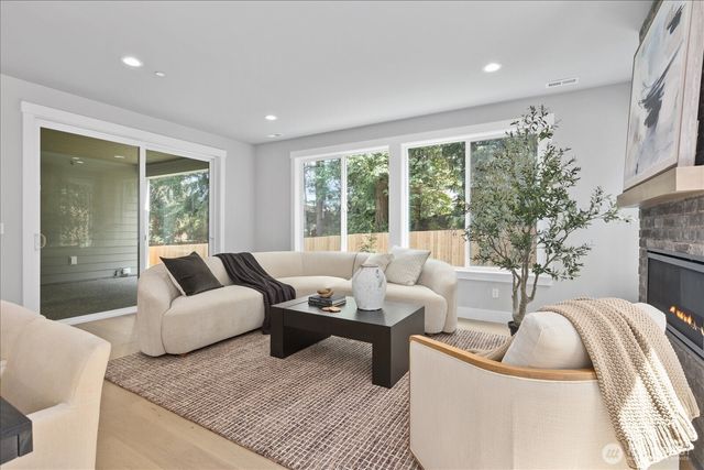 3500 Alaska Road, Brier, WA 98036